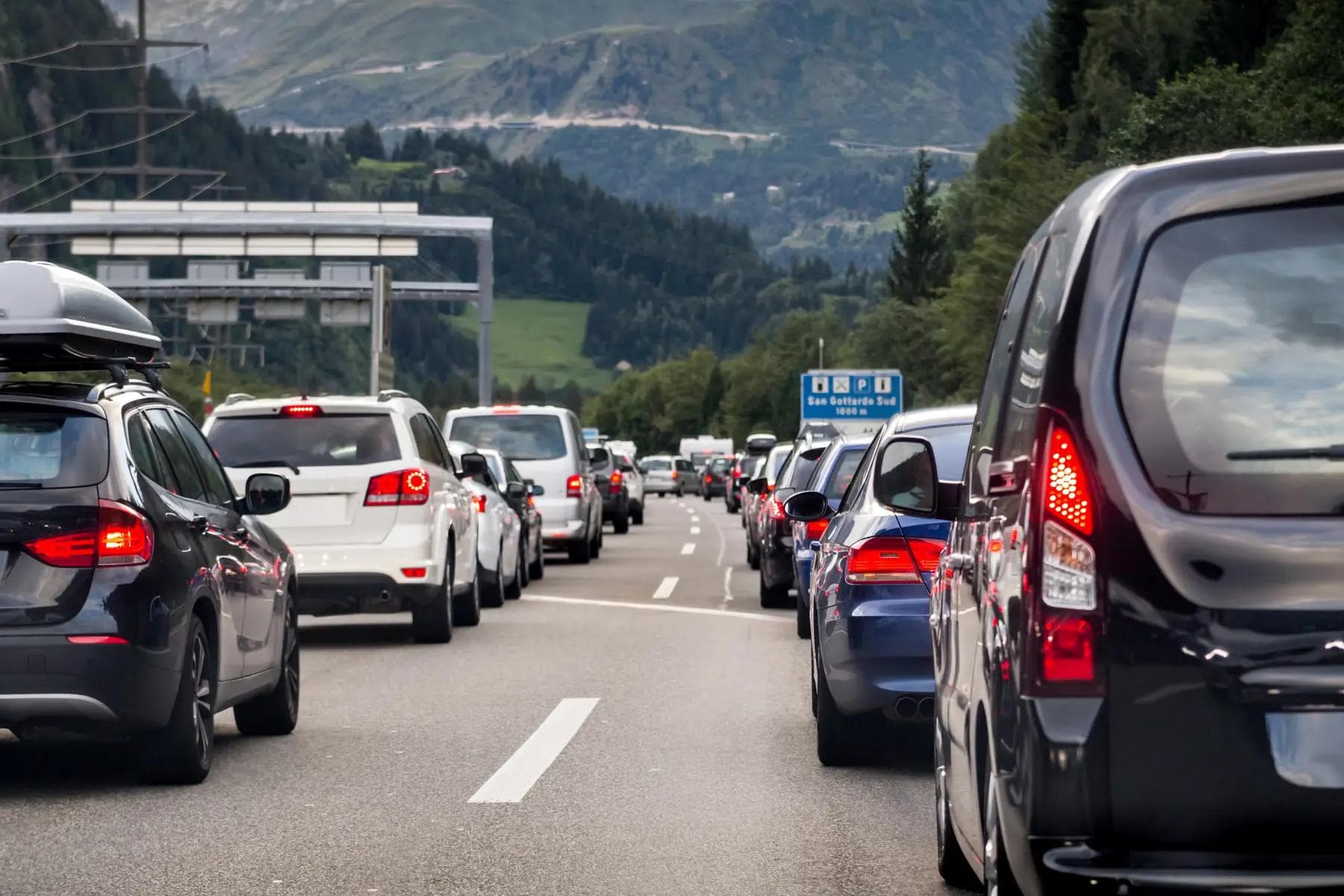 AutoMotoPlus - Conduire en Suisse : Règles, amendes et conseils 2027 AutoMotoPlus - Conduire en Suisse : Règles, amendes et conseils 2027